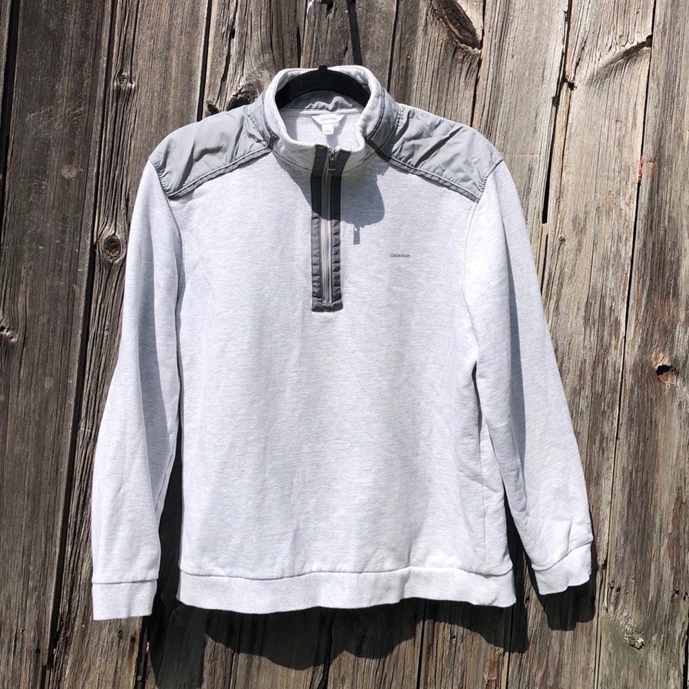 Calvin Klein sweat shirt